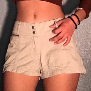 sz 9 Khaki Xhilaration Shorts